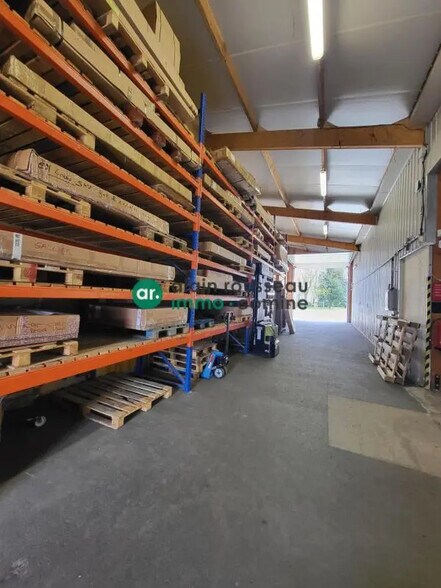 Local d'activités dans Écouflant à vendre - Photo de l’immeuble – Image 1 sur 5