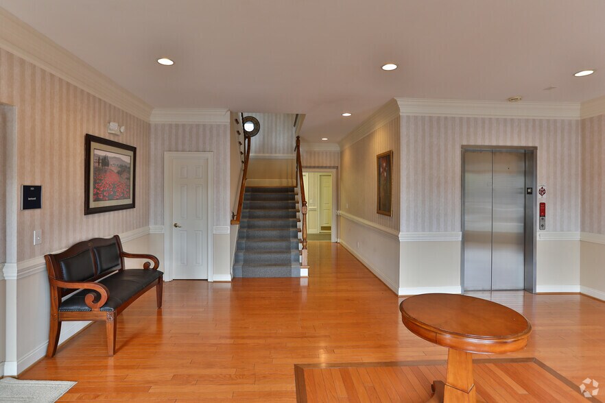3453 Pelham Rd, Greenville, SC à louer - Hall d’entrée – Image 2 sur 6