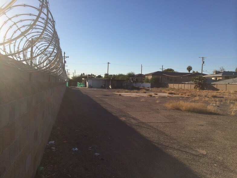 3726 E Thomas Rd, Phoenix, AZ à vendre - Photo de l’immeuble – Image 3 sur 35