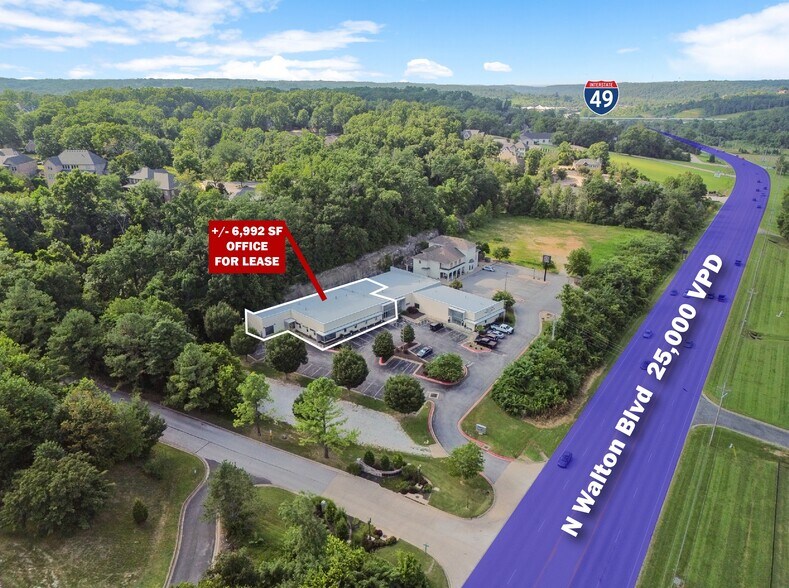2601 N Walton Blvd, Bentonville, AR à louer - Photo principale – Image 1 sur 15