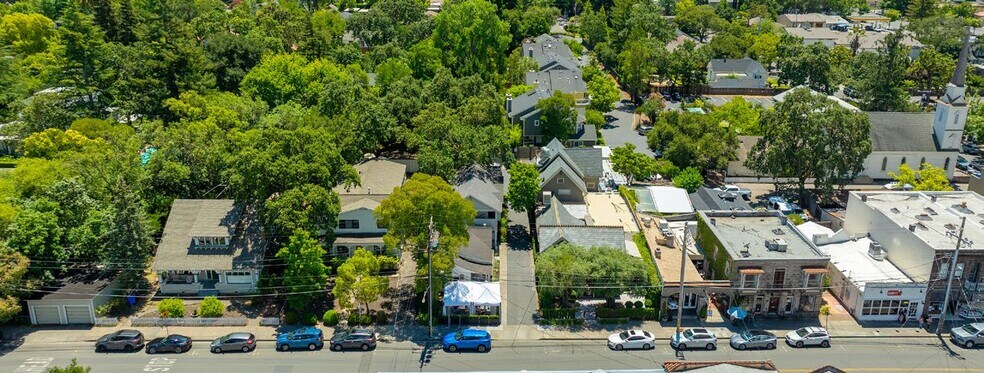 141-145 E Napa St, Sonoma, CA à vendre - Photo de l’immeuble – Image 2 sur 5