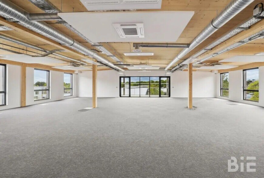Bureau dans Mérignac à louer - Photo de l’immeuble – Image 3 sur 14