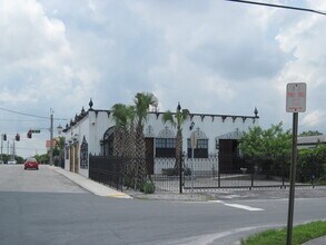 102 N Federal Hwy, Dania, FL à louer Photo de l’immeuble– Image 2 sur 9
