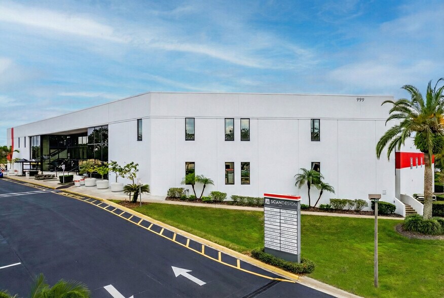 999 Douglas Ave, Altamonte Springs, FL à louer - Photo de l’immeuble – Image 2 sur 9