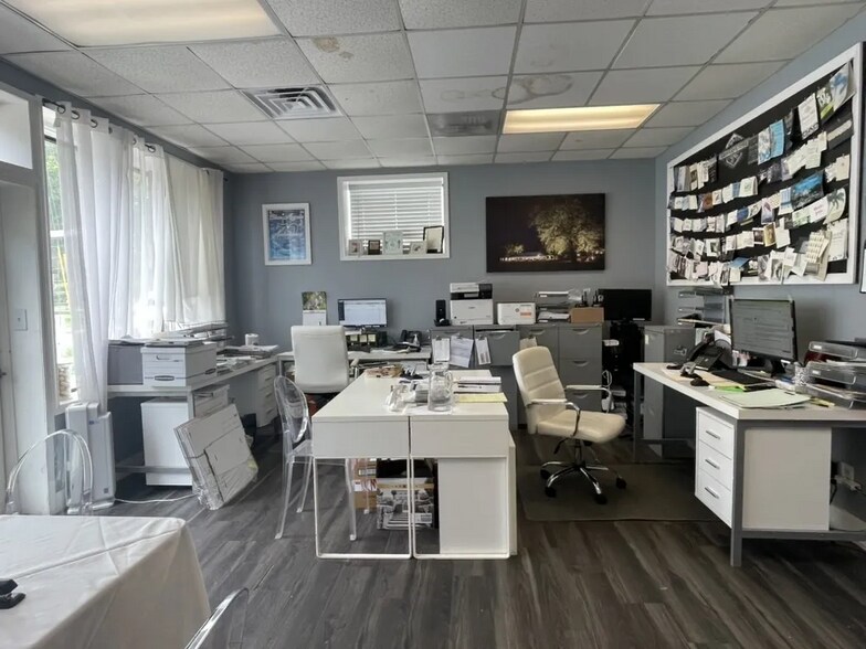 214 Intendencia St, Pensacola, FL à louer - Photo intérieure – Image 3 sur 15