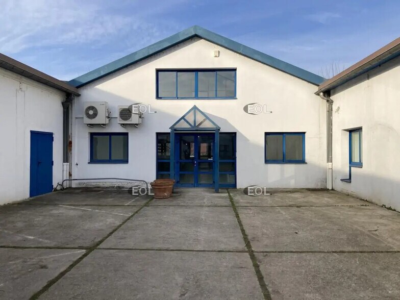 Local d’activités dans Choisy-le-Roi à louer - Photo de l’immeuble – Image 1 sur 6