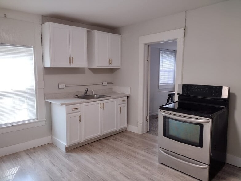 215 Grace St, Greenwood, SC à vendre - Photo intérieure – Image 2 sur 18