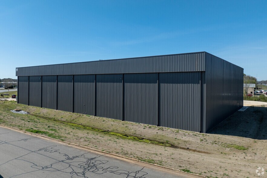 101 Spacegate Dr NW, Huntsville, AL à louer - Photo de l’immeuble – Image 3 sur 5