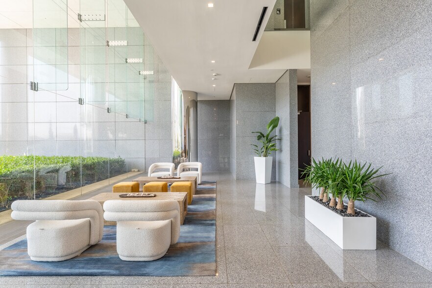 14643 N Dallas Pky, Dallas, TX à louer - Photo intérieure – Image 3 sur 33