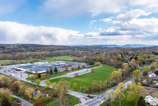 Plus de détails pour 900 Dutchess Tpke, Poughkeepsie, NY - Industriel/Logistique à louer