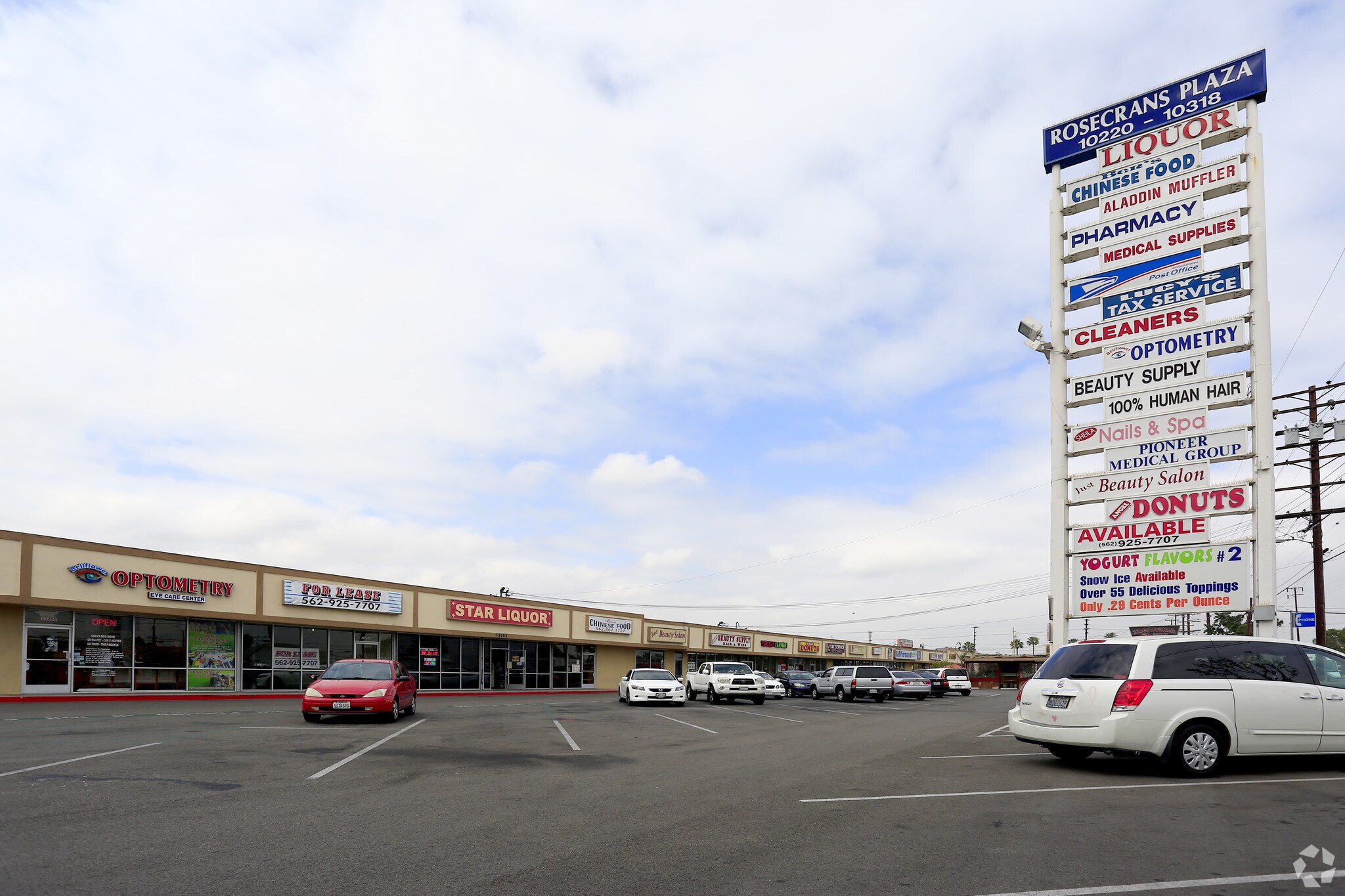 10231-10318 Rosecrans Ave, Bellflower, CA à louer Photo principale– Image 1 sur 3