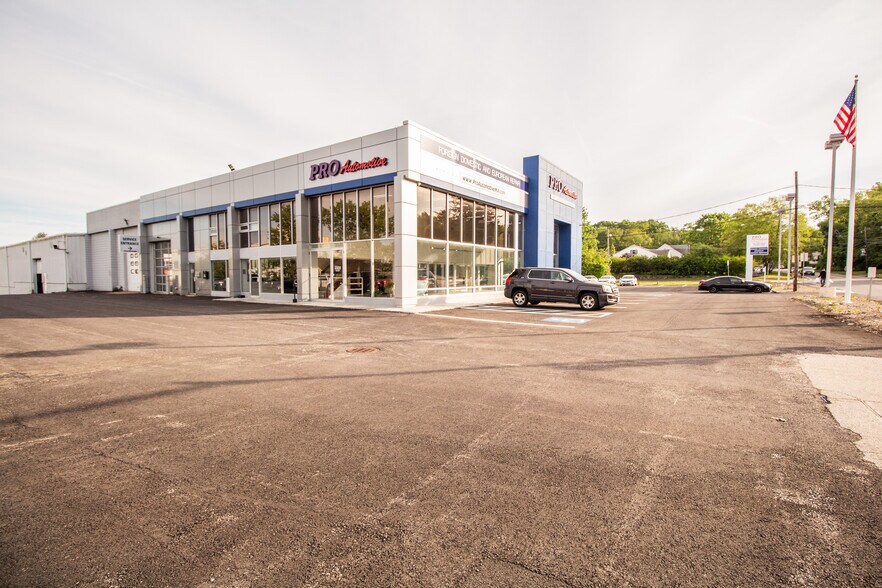 191 W Main St, Dudley, MA à louer - Photo de l’immeuble – Image 3 sur 31