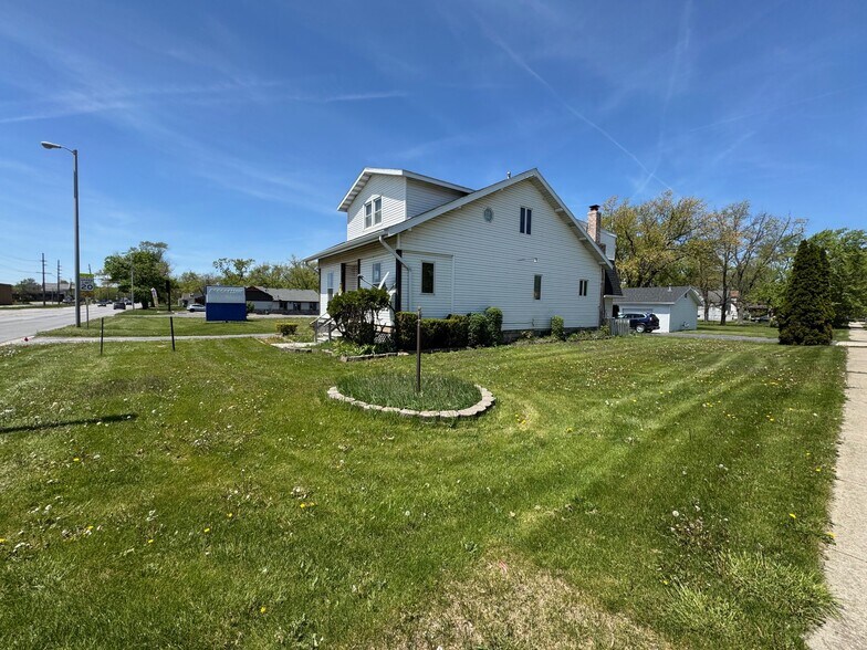 200 W 61st Ave, Merrillville, IN à vendre - Photo de l’immeuble – Image 2 sur 28