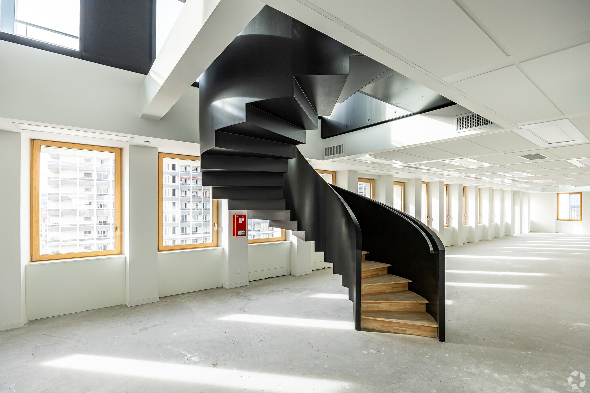 Bureau dans 3 Rue Des Cuirassiers, Lyon à louer Photo intérieure– Image 1 sur 18