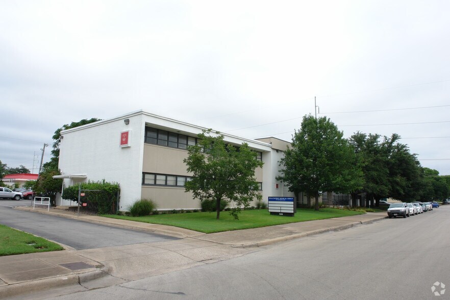508 Adams St, Fort Worth, TX à louer - Photo de l’immeuble – Image 3 sur 5