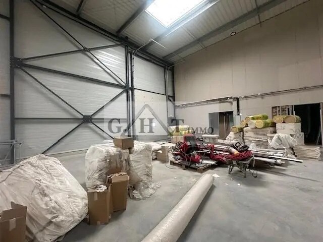 Industriel/Logistique dans Tigery à louer - Photo intérieure – Image 3 sur 3