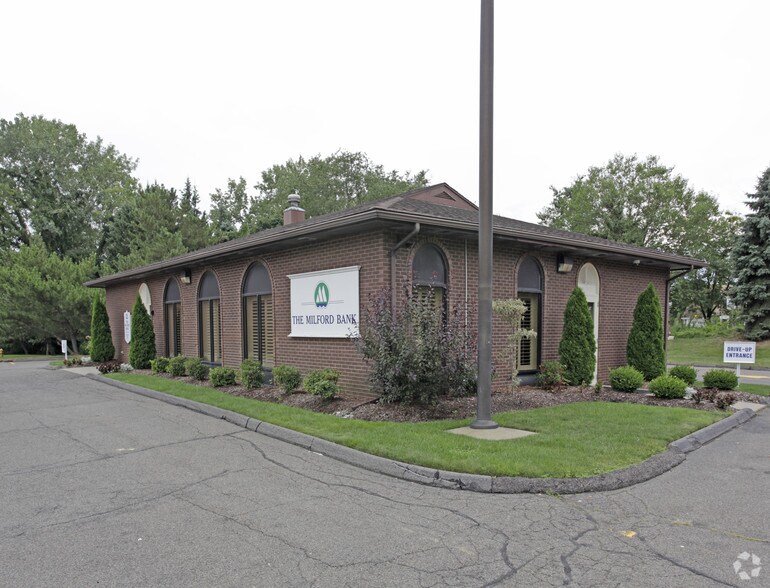 1367-1391 New Haven Ave, Milford, CT à louer - Photo principale – Image 3 sur 5
