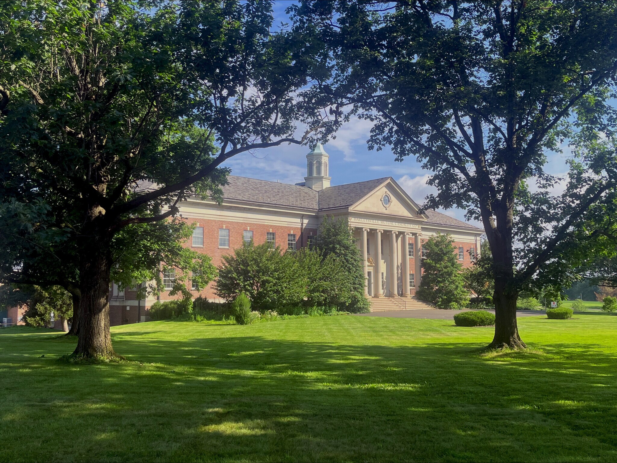 355 Maple Ave, Harleysville, PA à louer Photo principale– Image 1 sur 4