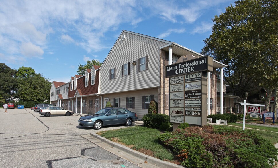 408 S Crain Hwy, Glen Burnie, MD à louer - Photo principale – Image 3 sur 14