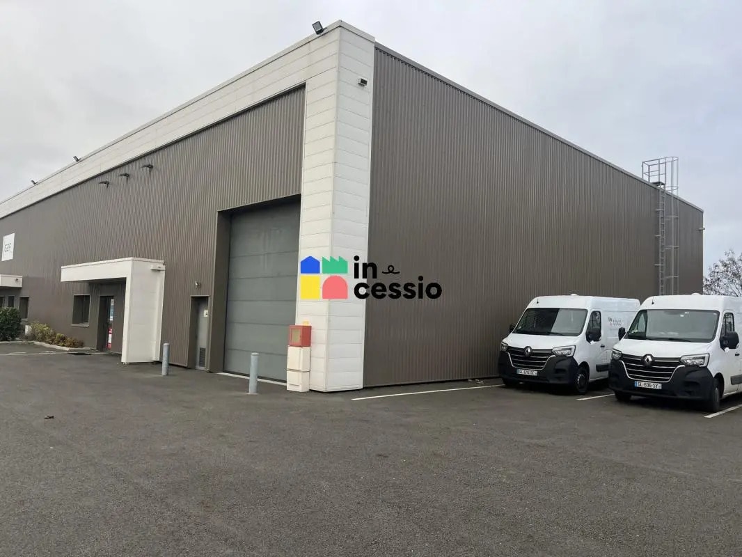 Local d’activités dans Le Mans à louer Photo de l’immeuble– Image 1 sur 9