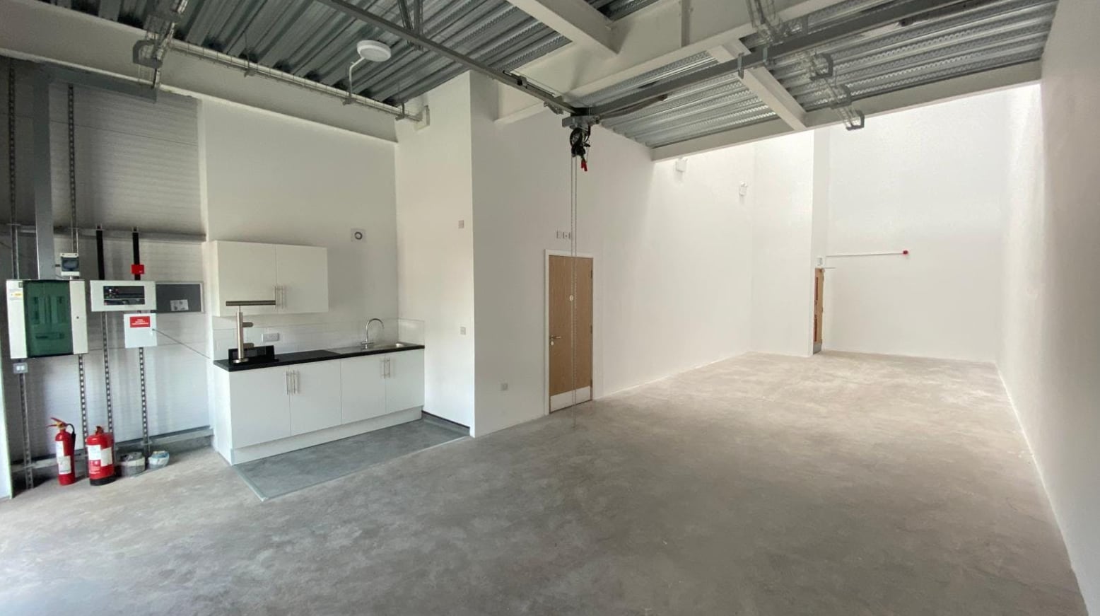 Endemere Rd, Coventry, WMD CV6 5PY - Lot 11 - - Photo intérieure - Image 1 of 2