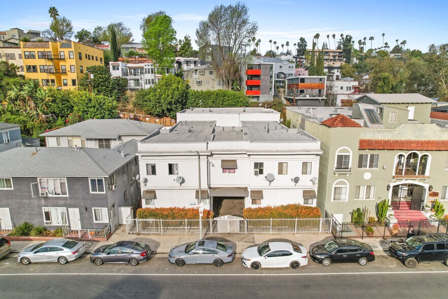 957 Vendome St, Los Angeles, CA à vendre - Photo de l’immeuble – Image 2 sur 8