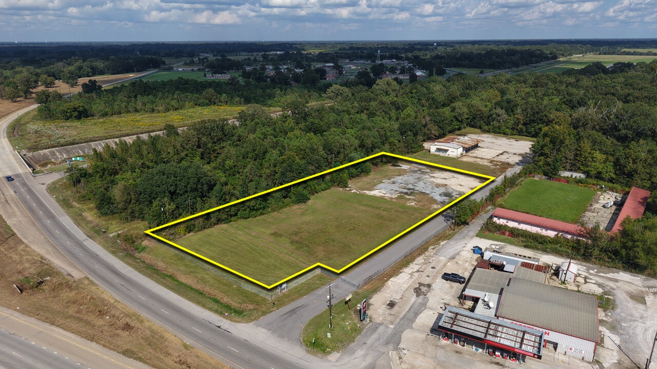 14500 Scenic hwy, Baton Rouge, LA à louer Photo de l’immeuble– Image 1 sur 8