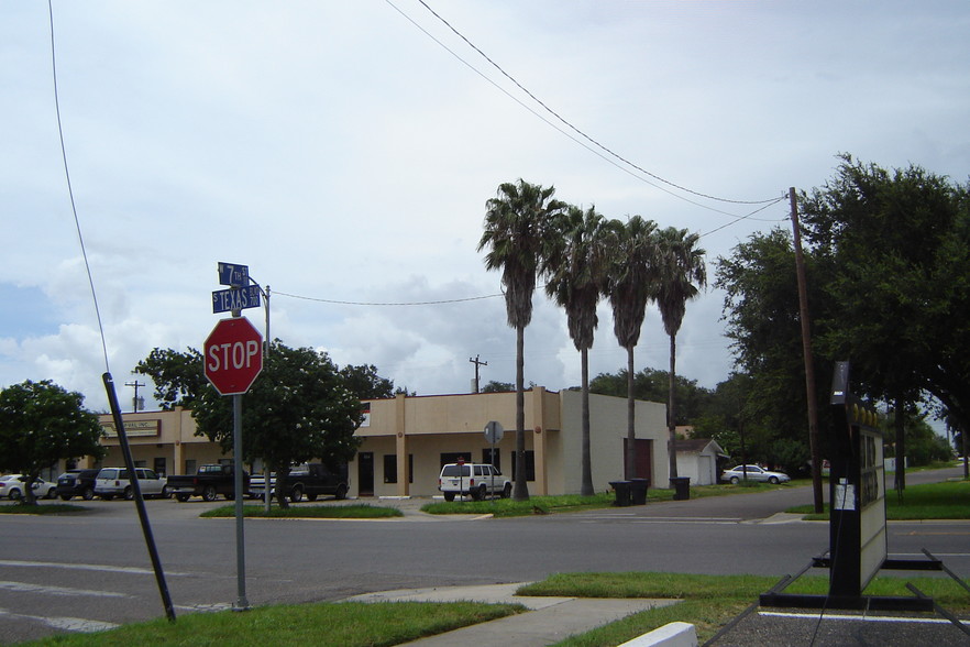 623 S Texas Blvd, Weslaco, TX à louer - Photo principale – Image 1 sur 2