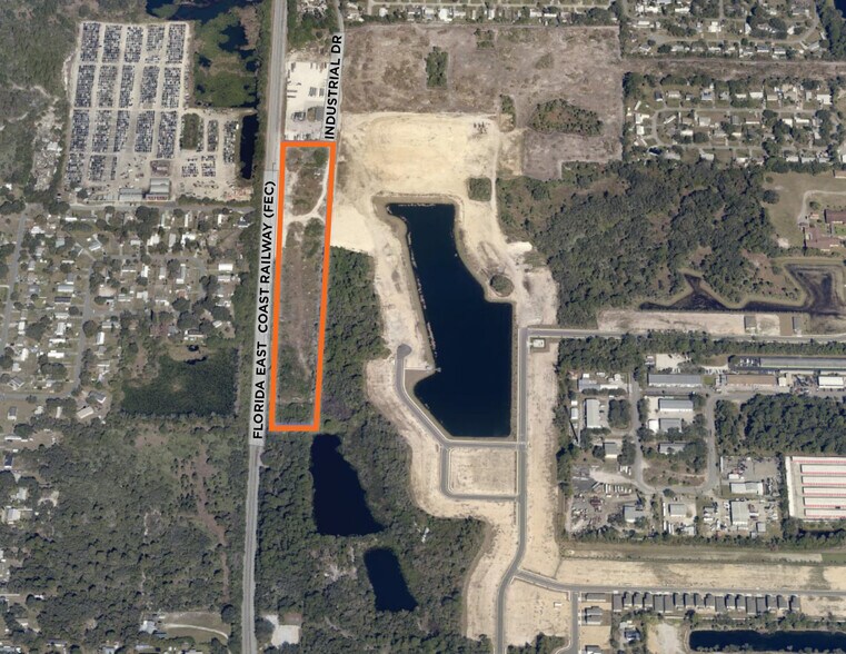 5815 Industrial Dr., Cocoa, FL à vendre - Photo de l’immeuble – Image 2 sur 2