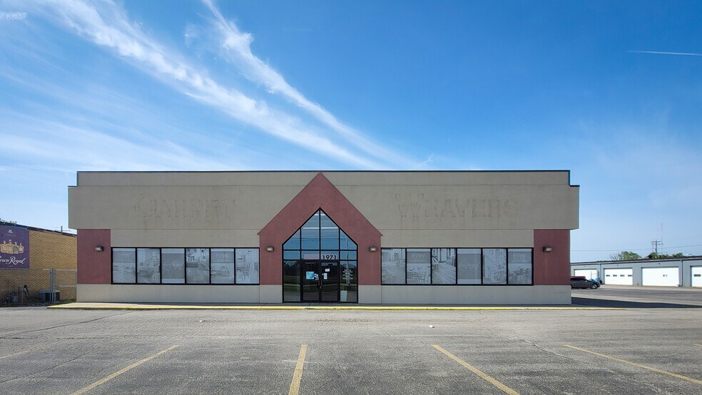 1971 E Pershing Rd, Decatur, IL à vendre - Photo principale – Image 1 sur 22