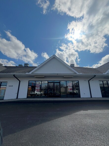 728 S Jefferson Ave, Cookeville, TN à louer - Photo de l’immeuble – Image 2 sur 9