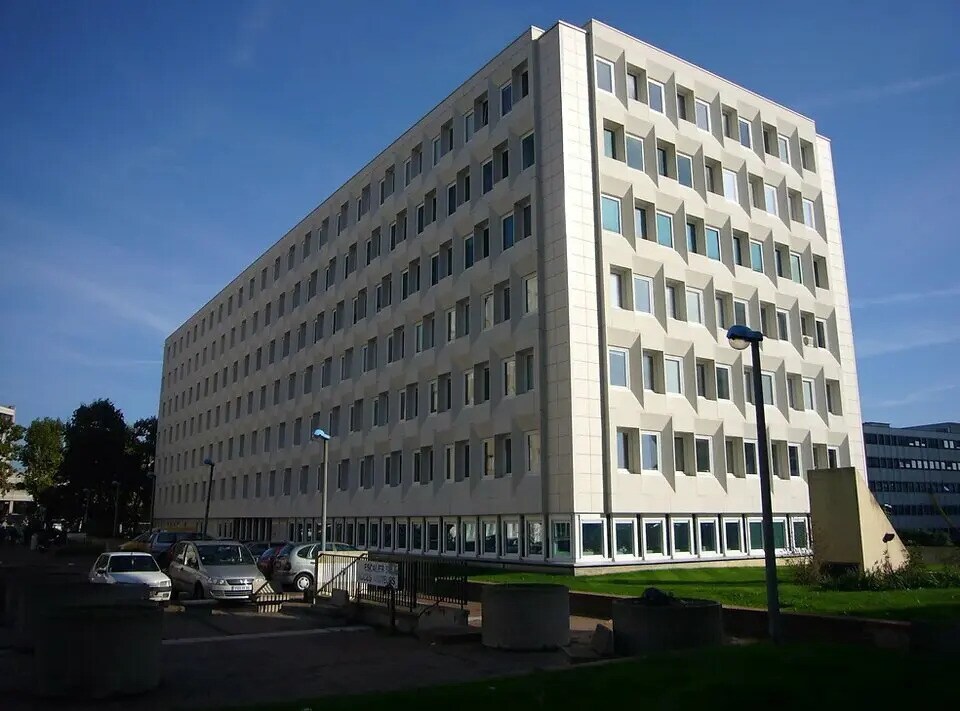 Bureau dans Créteil à louer Photo de l’immeuble– Image 1 sur 5