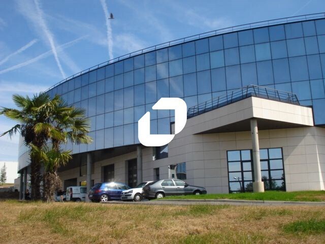 Bureau dans Bry-sur-Marne à louer - Photo de l’immeuble – Image 1 sur 15
