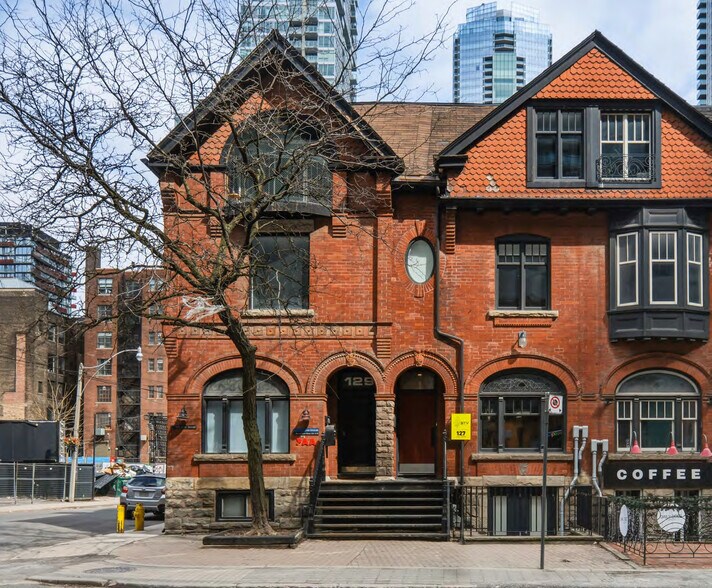 127 John St, Toronto, ON à louer - Photo de l’immeuble – Image 3 sur 15
