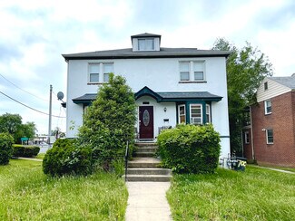 Plus de détails pour 700 Charing Cross Rd, Baltimore, MD - Logement à vendre