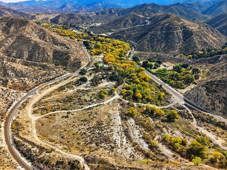 8235 Soledad Canyon Rd, Agua Dulce, CA à vendre - Aérien – Image 3 sur 34