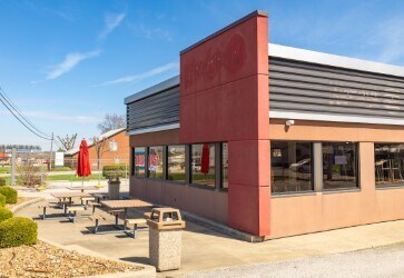 1209 N Main St, Huntingburg, IN à louer - Photo de l’immeuble – Image 3 sur 7