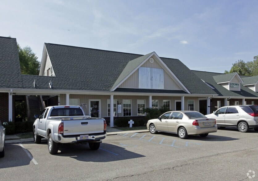 103-129 Town Creek Dr, Saltillo, MS à louer - Photo de l’immeuble – Image 2 sur 12