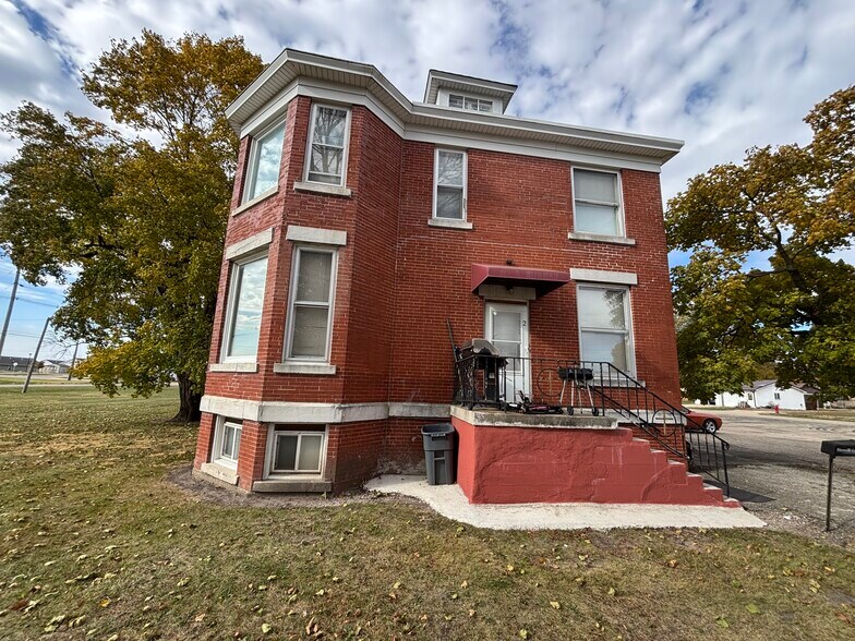 314 S Bureau Ave, Ladd, IL à vendre - Photo principale – Image 1 sur 1