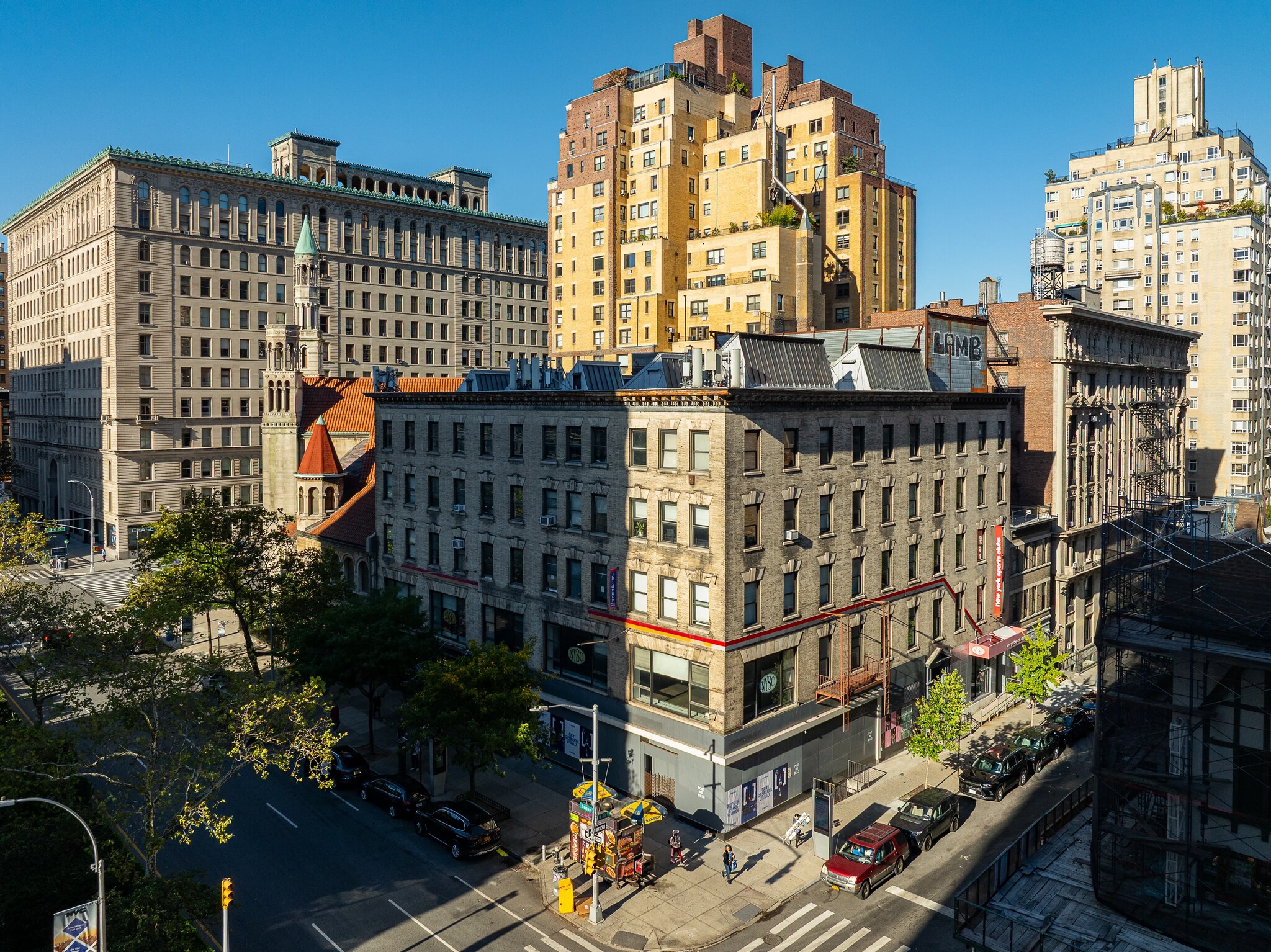 2231 Broadway & 250 West 80th Street portefeuille de 2 biens à vendre sur LoopNet.fr Photo de l’immeuble– Image 1 sur 9