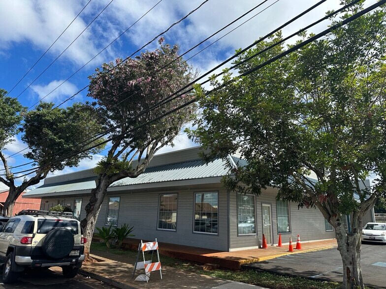 1008 California Ave, Wahiawa, HI à louer - Photo de l’immeuble – Image 2 sur 2