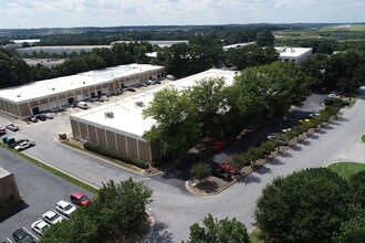 470 Plaza Dr, College Park, GA - Vue aérienne vue de carte - Image1