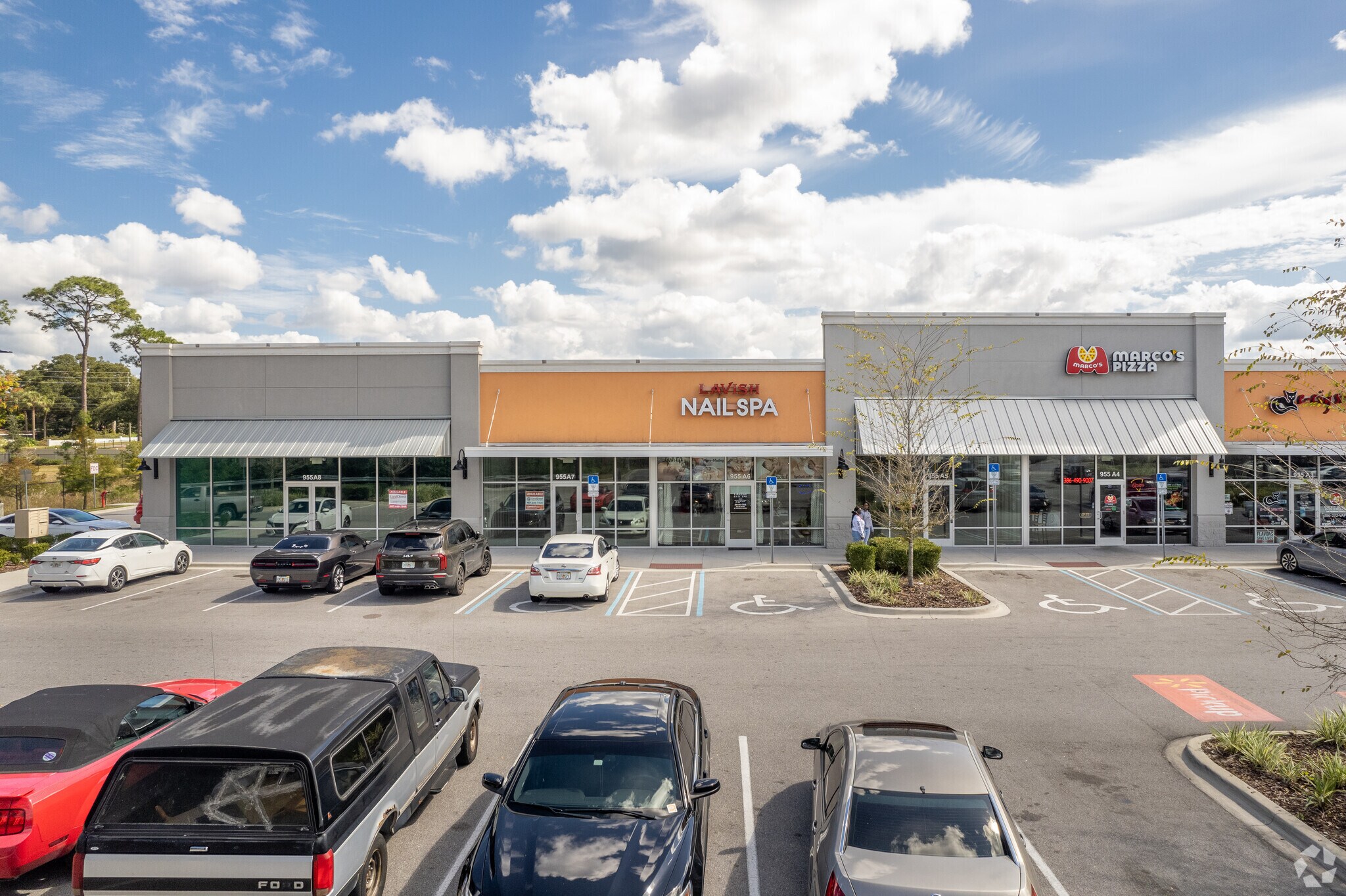 955 S Woodland Blvd, Deland, FL à louer Photo principale– Image 1 sur 15