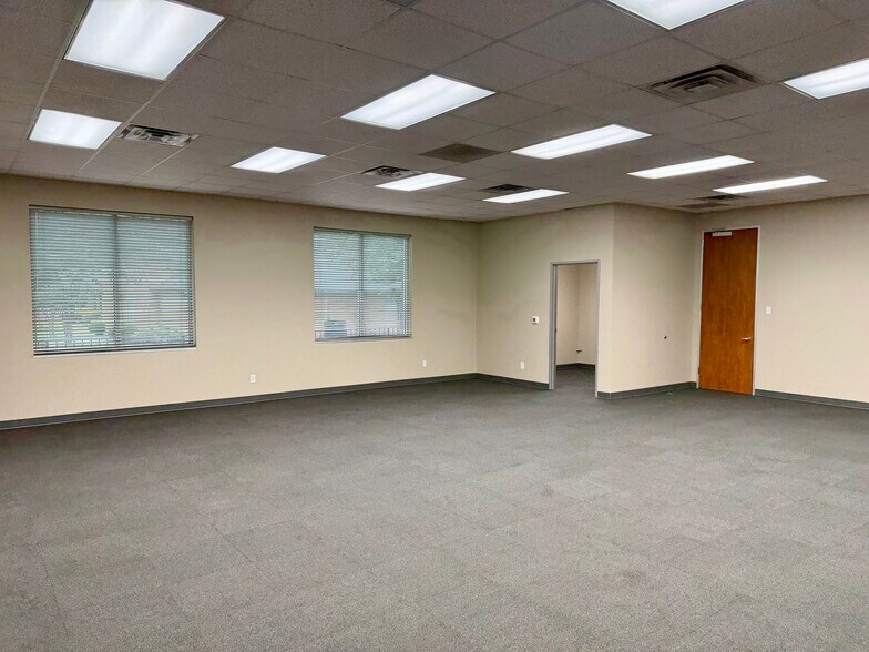 2170 Interstate 20 W, Arlington, TX à louer - Photo de l’immeuble – Image 2 sur 8