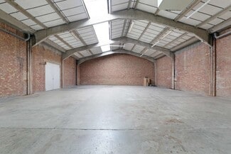 Plus de détails pour 28-30 St Andrews Rd, Londres - Industriel/Logistique à louer