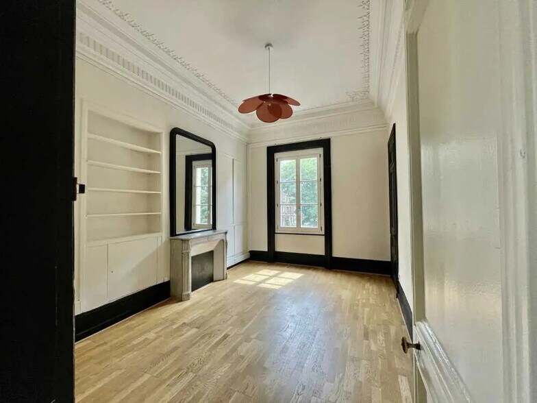 Bureau dans Rouen à louer - Photo de l’immeuble – Image 3 sur 19