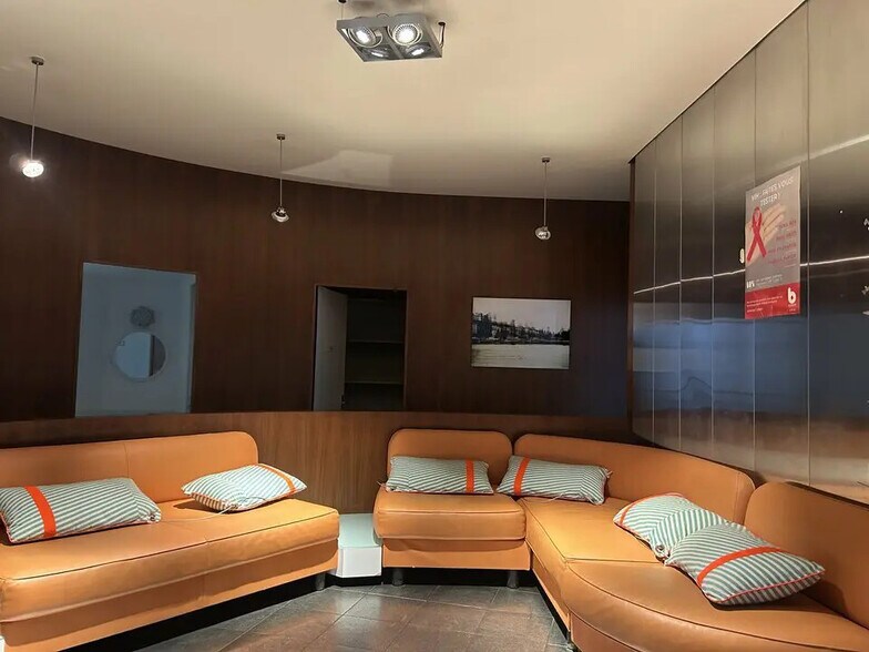 Bureau dans Lyon à louer - Photo de l’immeuble – Image 3 sur 12