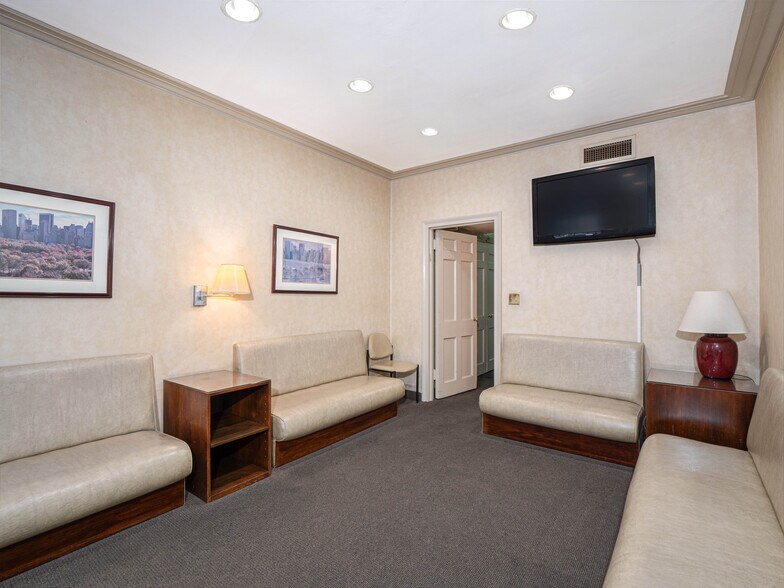 23 E 79th St, New York, NY à vendre - Photo intérieure – Image 3 sur 10