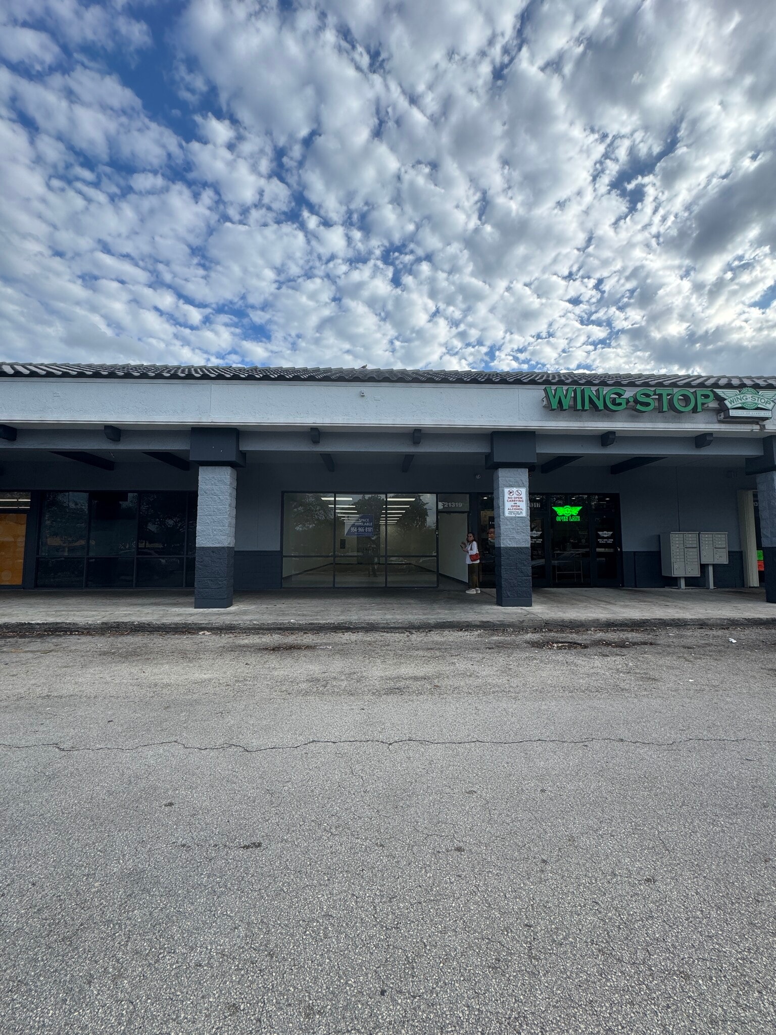 21301-21495 NW 2nd Ave, Miami, FL à louer Photo intérieure– Image 1 sur 5