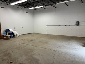 9345 Ravenna Rd, Twinsburg, OH à louer Photo intérieure– Image 1 sur 3